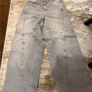 Stylish Light Gray Wide-Leg Zara jeans